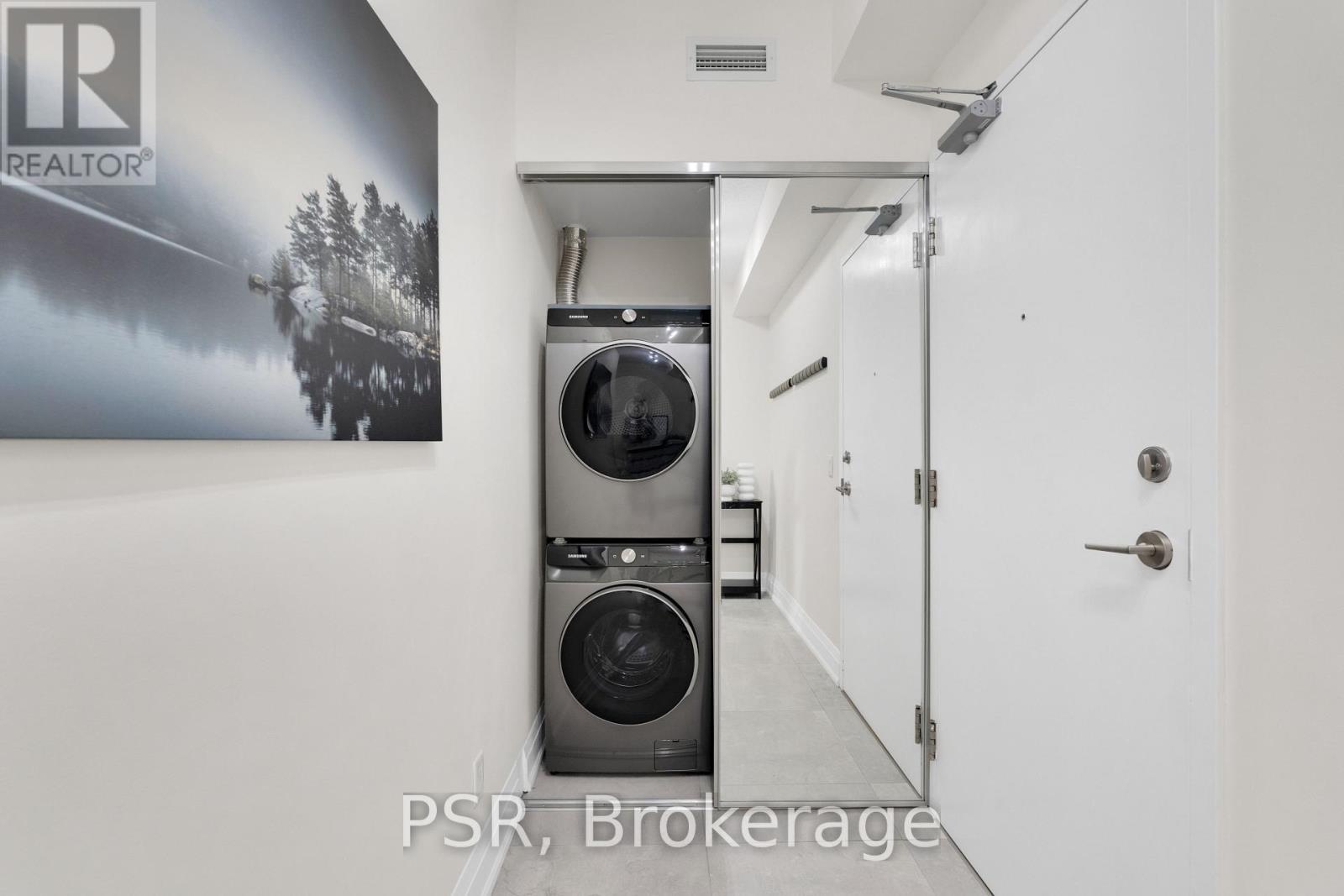 202 - 8302 Islington Avenue, Vaughan, ON