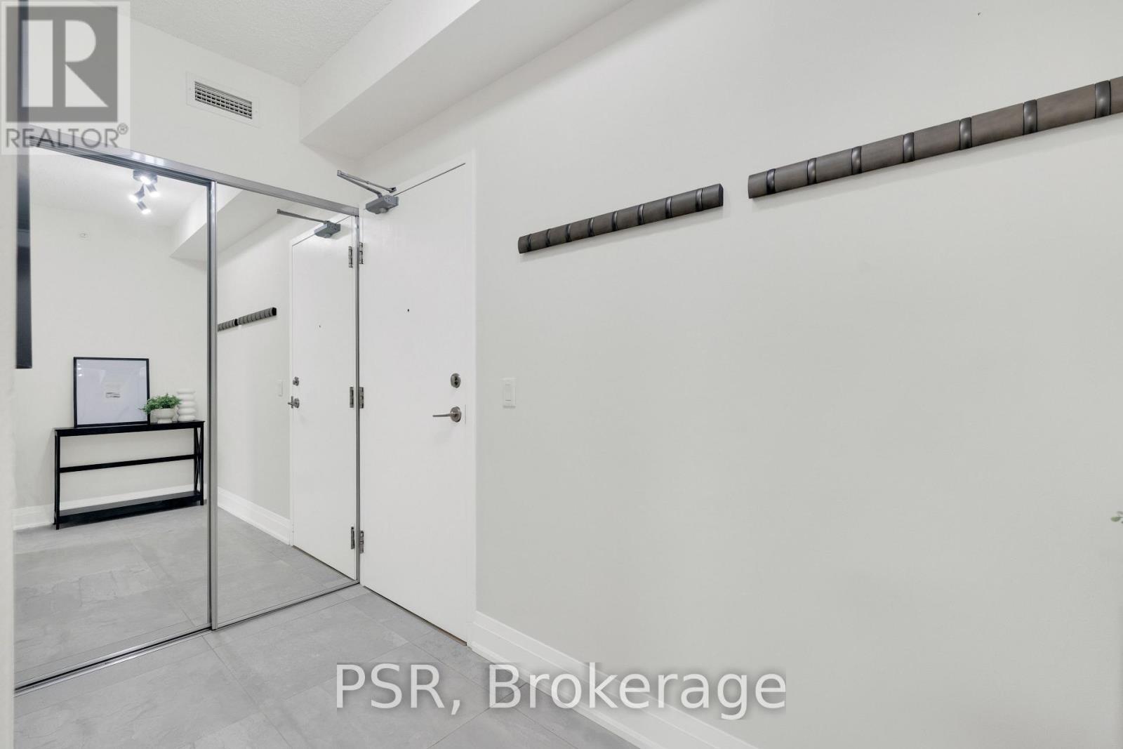 202 - 8302 Islington Avenue, Vaughan, ON