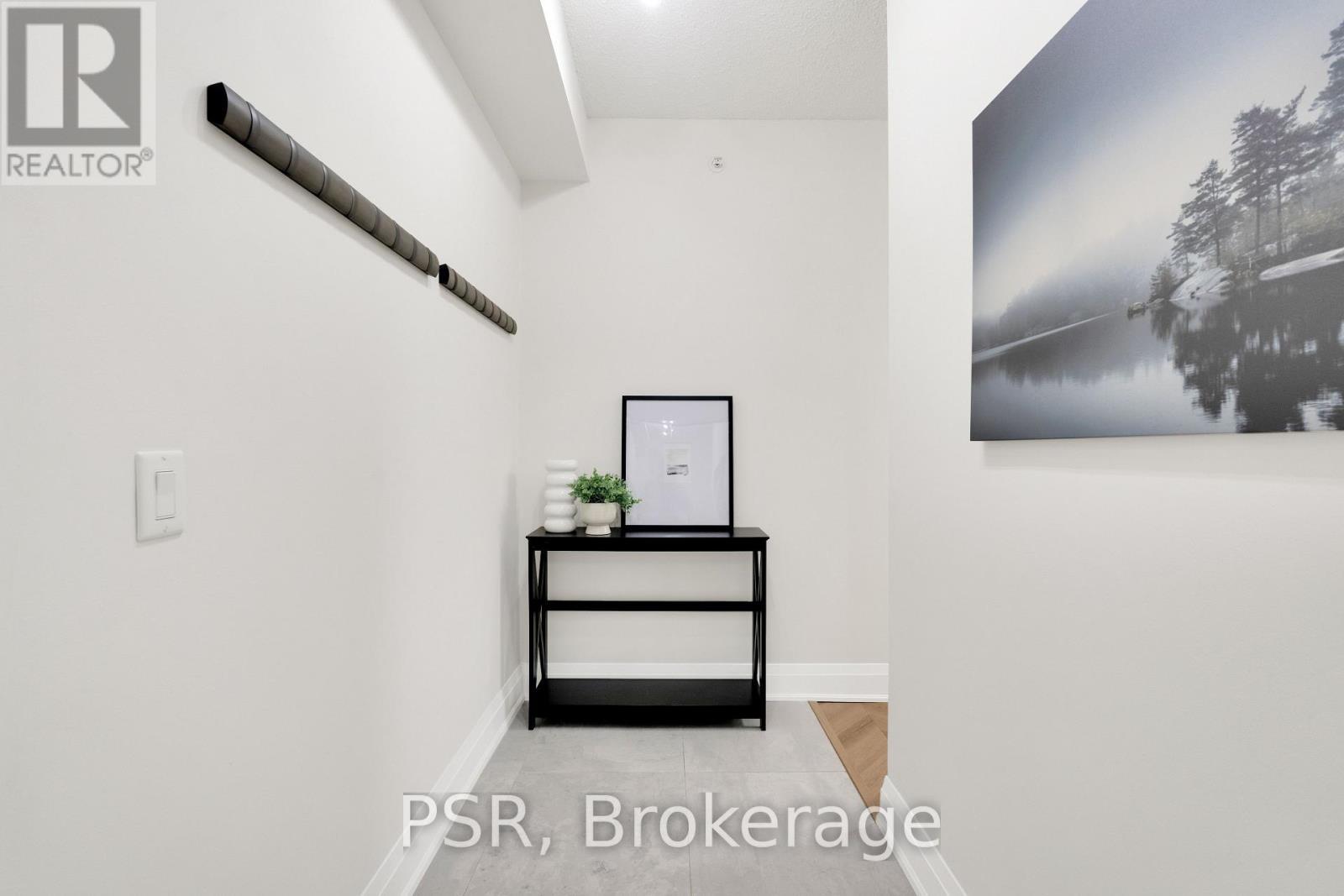 202 - 8302 Islington Avenue, Vaughan, ON