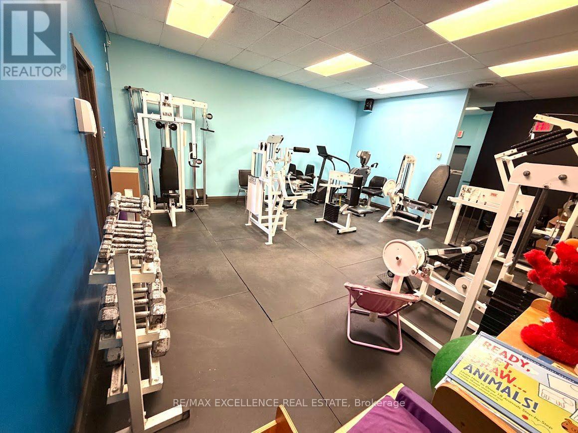 2 - 4025 Brandon Gate Drive, Mississauga, ON