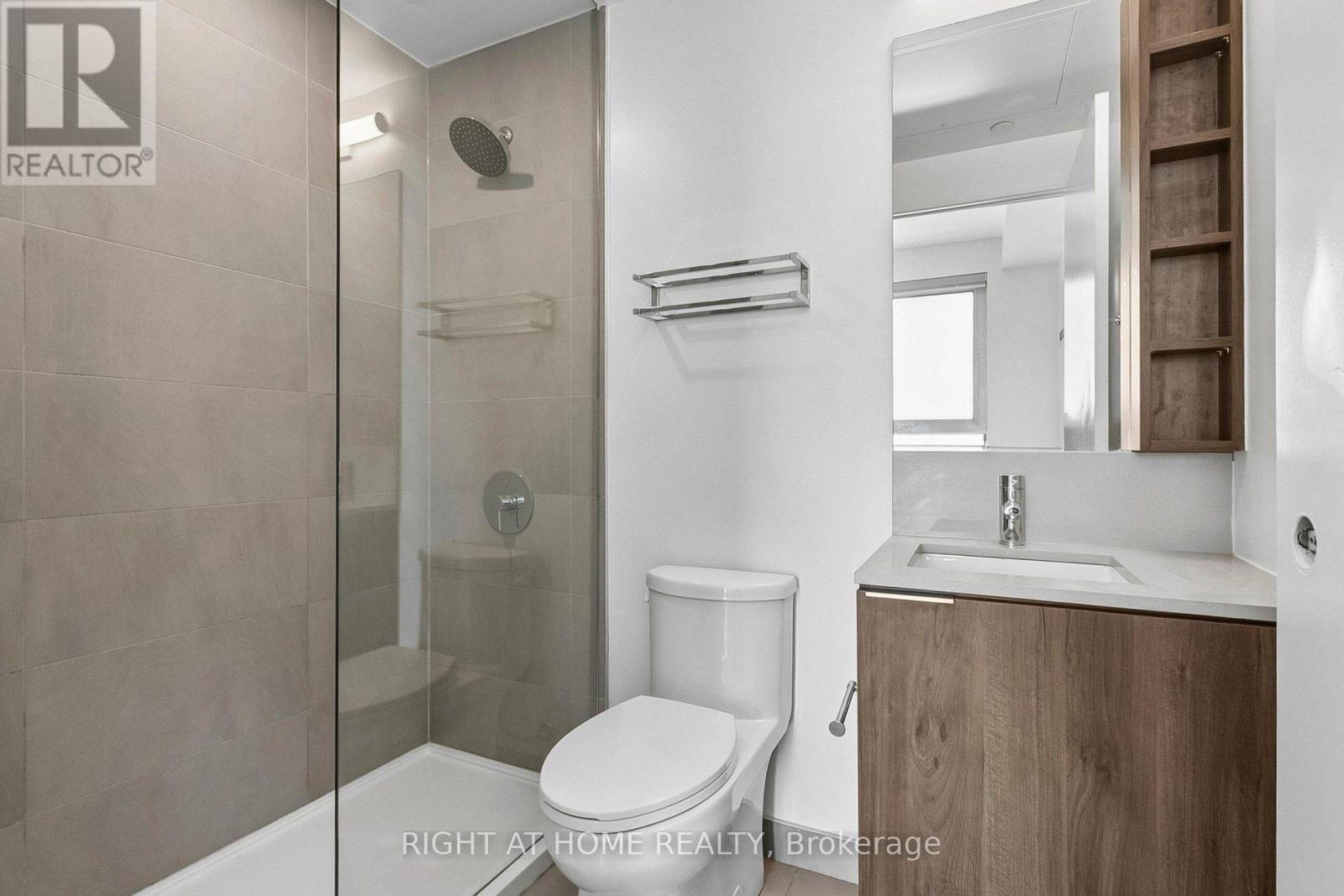 1705 - 7890 Jane Street, Vaughan, ON