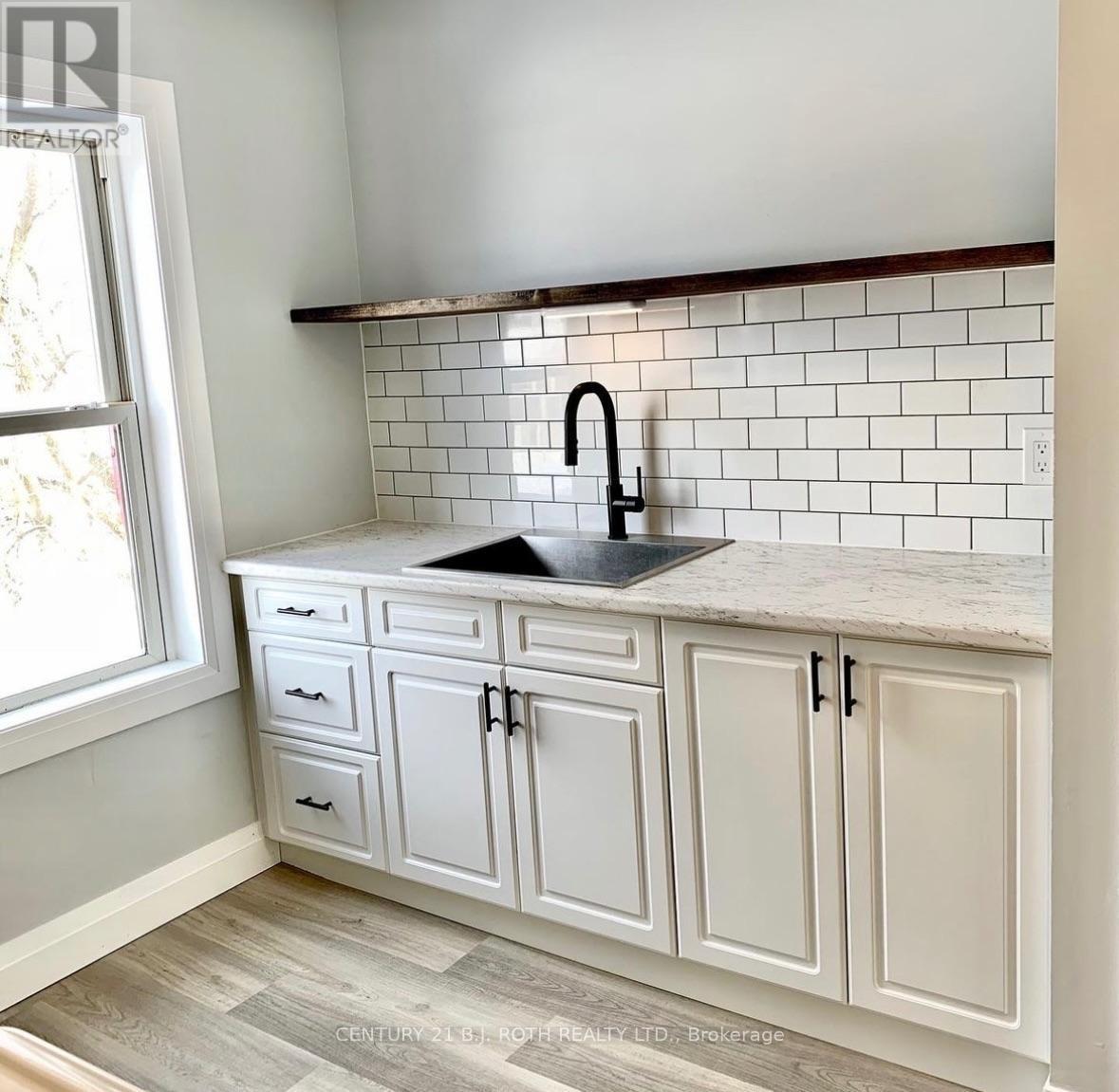 Unit 2 - 757 Fourth Avenue, Tay, ON