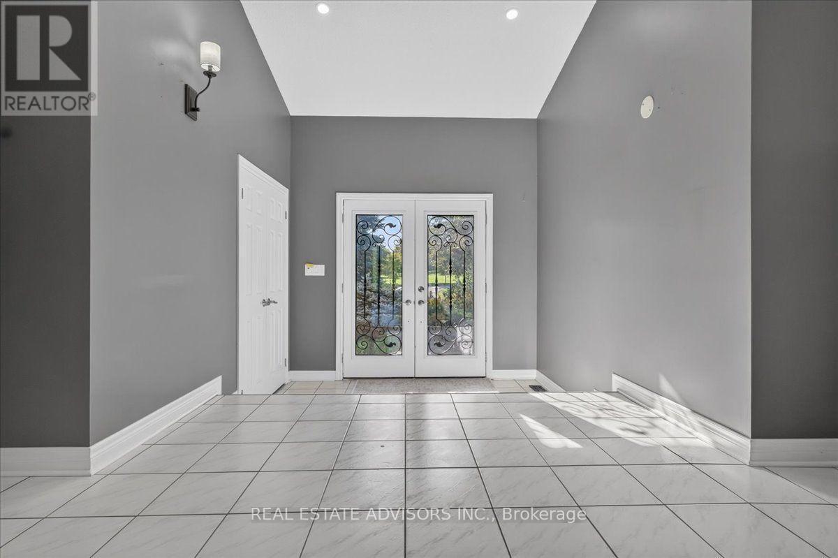 19 Mcconachie Crescent, Caledon, ON