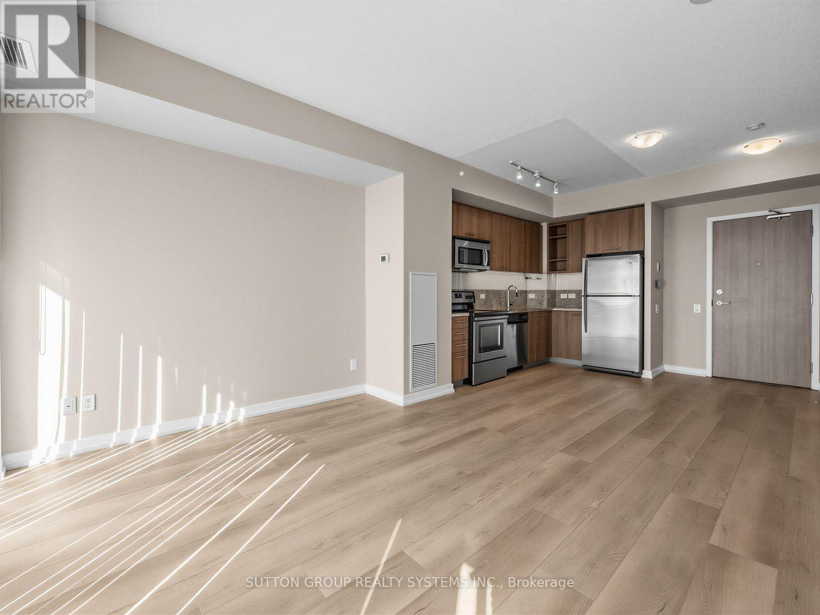 907 - 70 Distillery Lane, Toronto, ON
