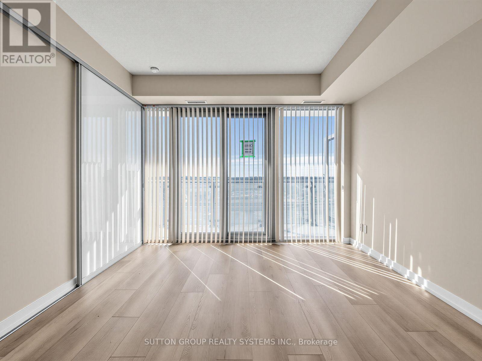 907 - 70 Distillery Lane, Toronto, ON