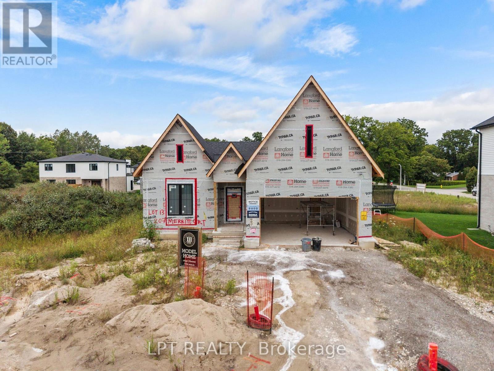 207 Merritt Court, North Middlesex (Parkhill), ON