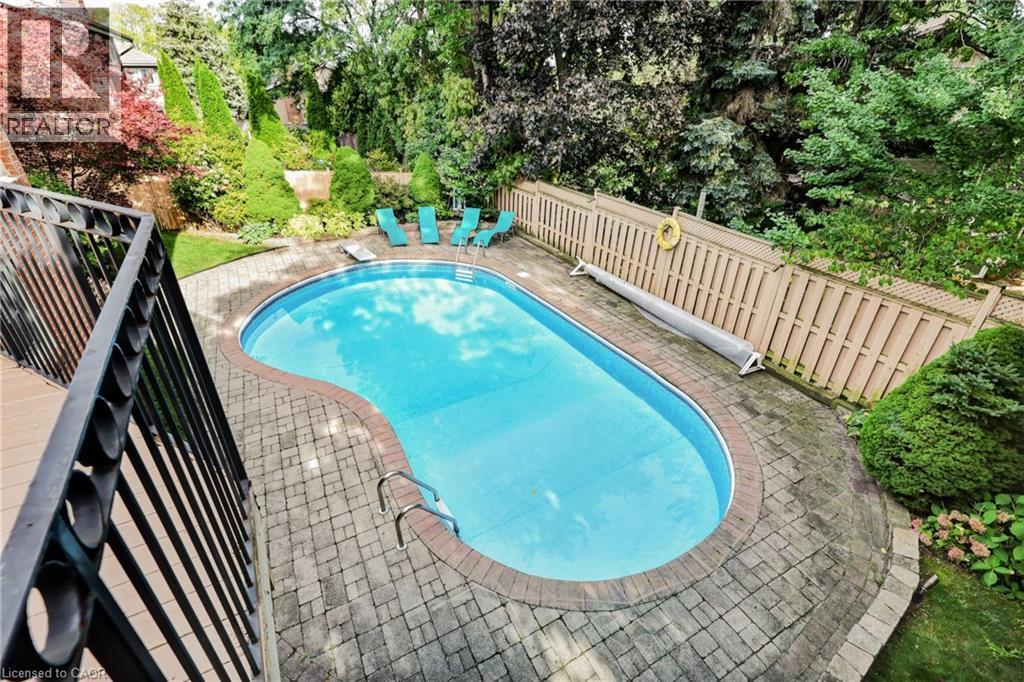 2284 Mansfield Drive, Burlington, ON