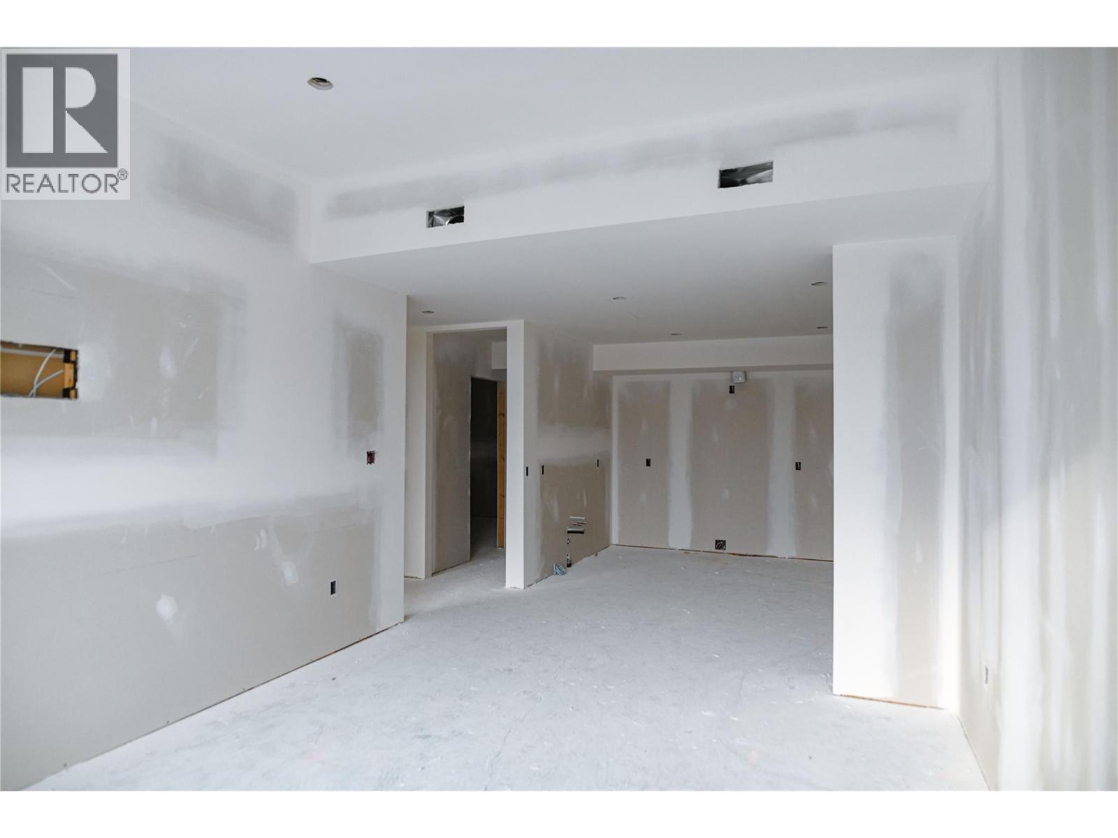 1096 Antler Drive, Penticton, BC