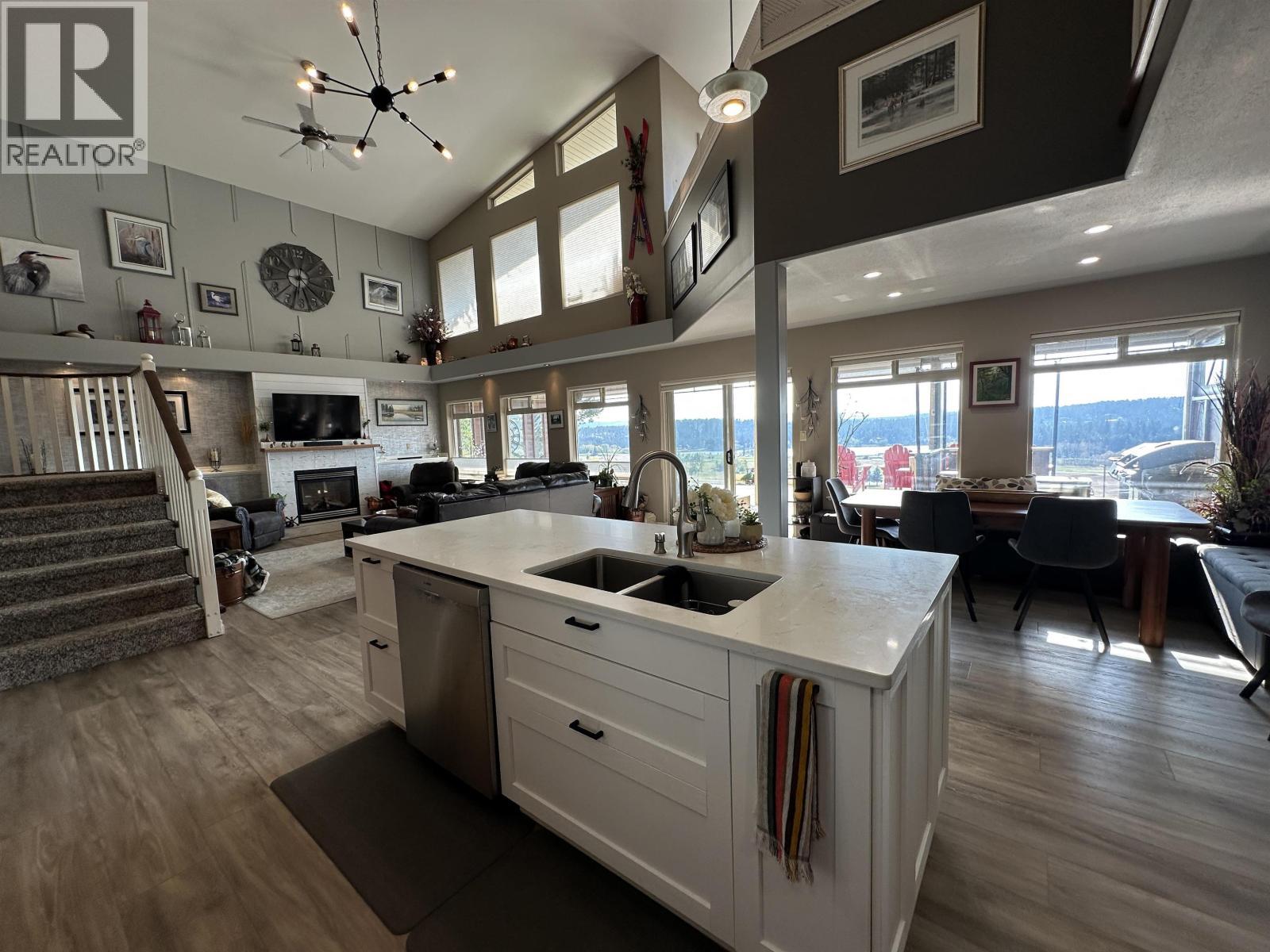 4782 Telqua Drive, 108 Mile Ranch, BC