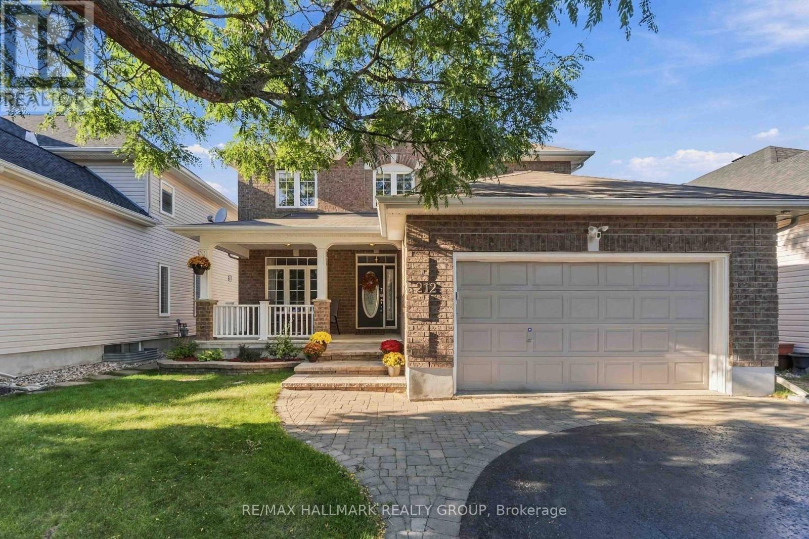 212 Janet Way, Ottawa, ON