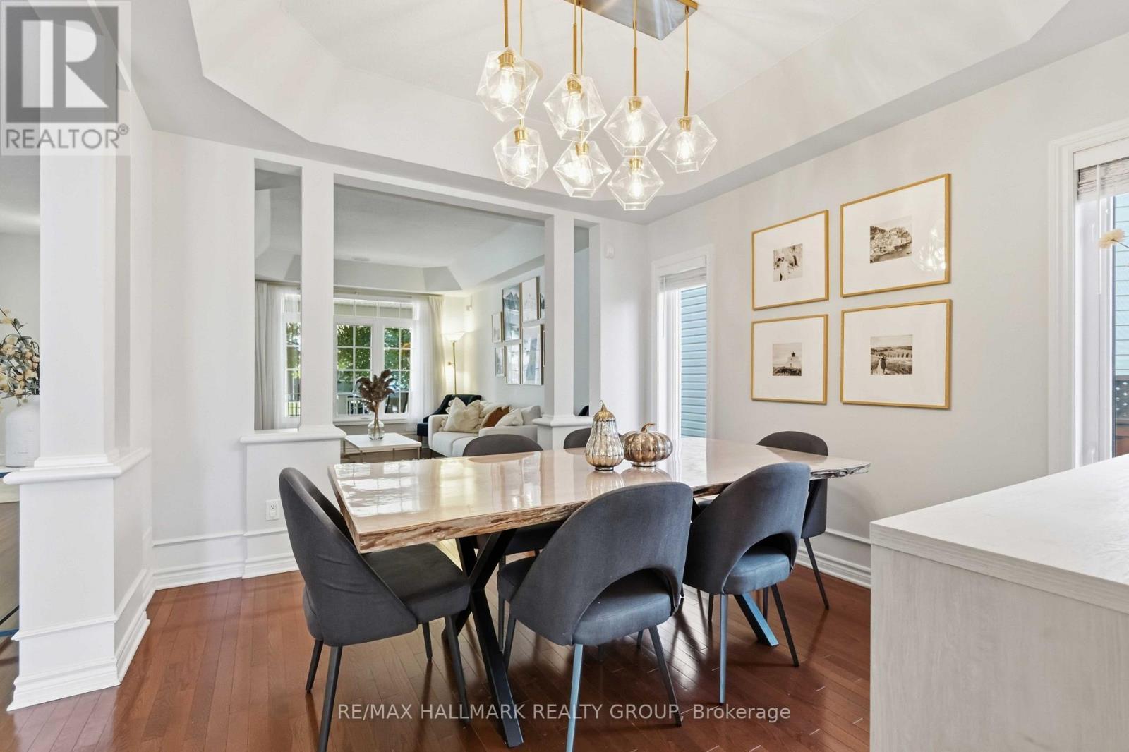 212 Janet Way, Ottawa, ON
