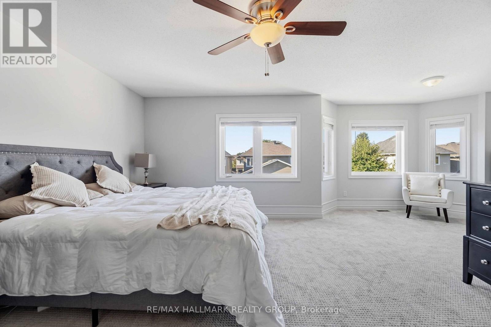 212 Janet Way, Ottawa, ON