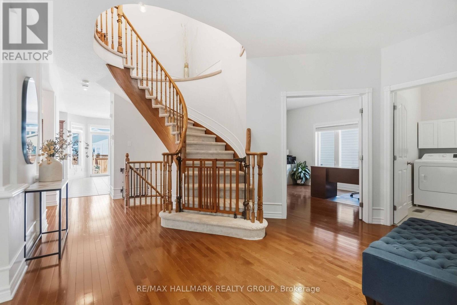 212 Janet Way, Ottawa, ON
