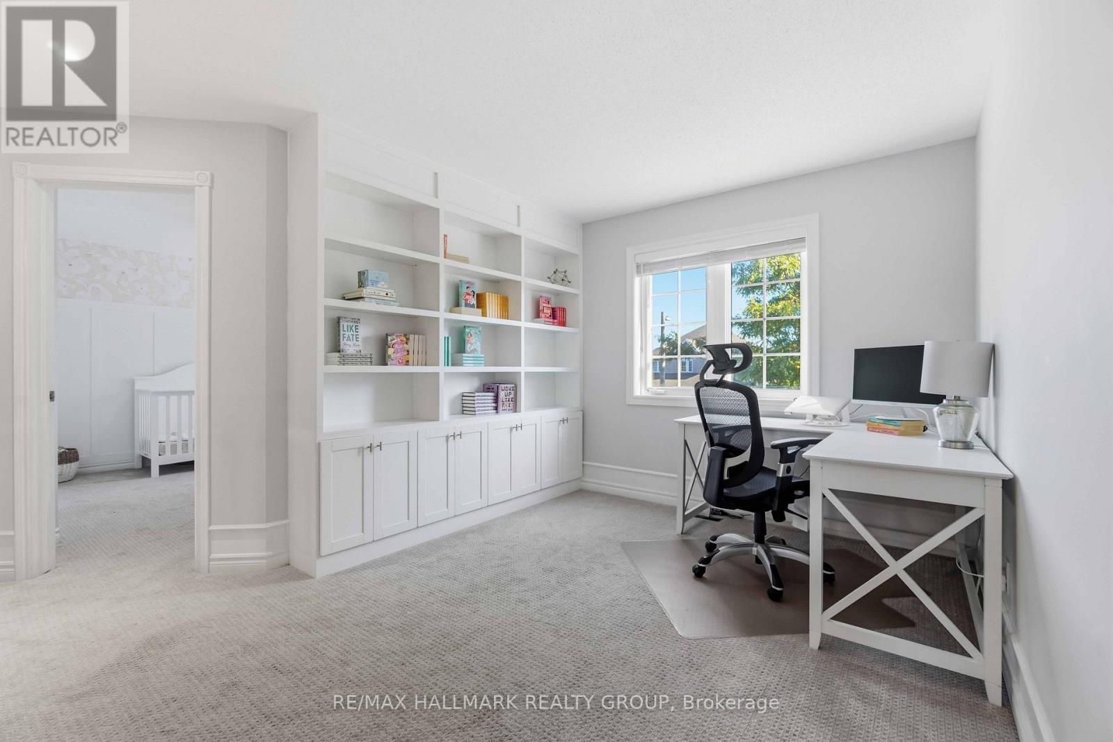 212 Janet Way, Ottawa, ON