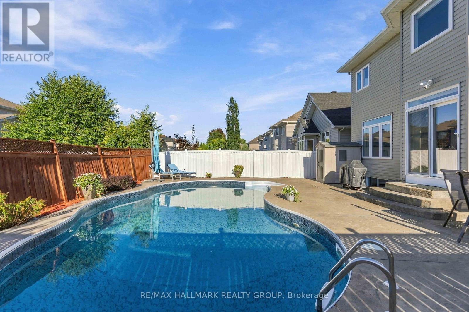 212 Janet Way, Ottawa, ON