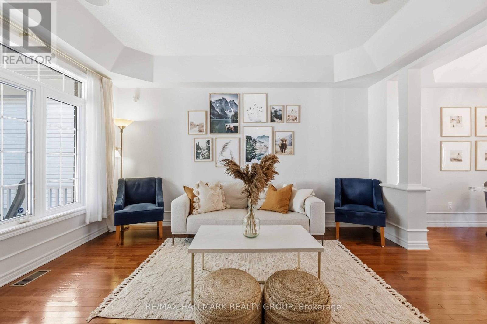 212 Janet Way, Ottawa, ON