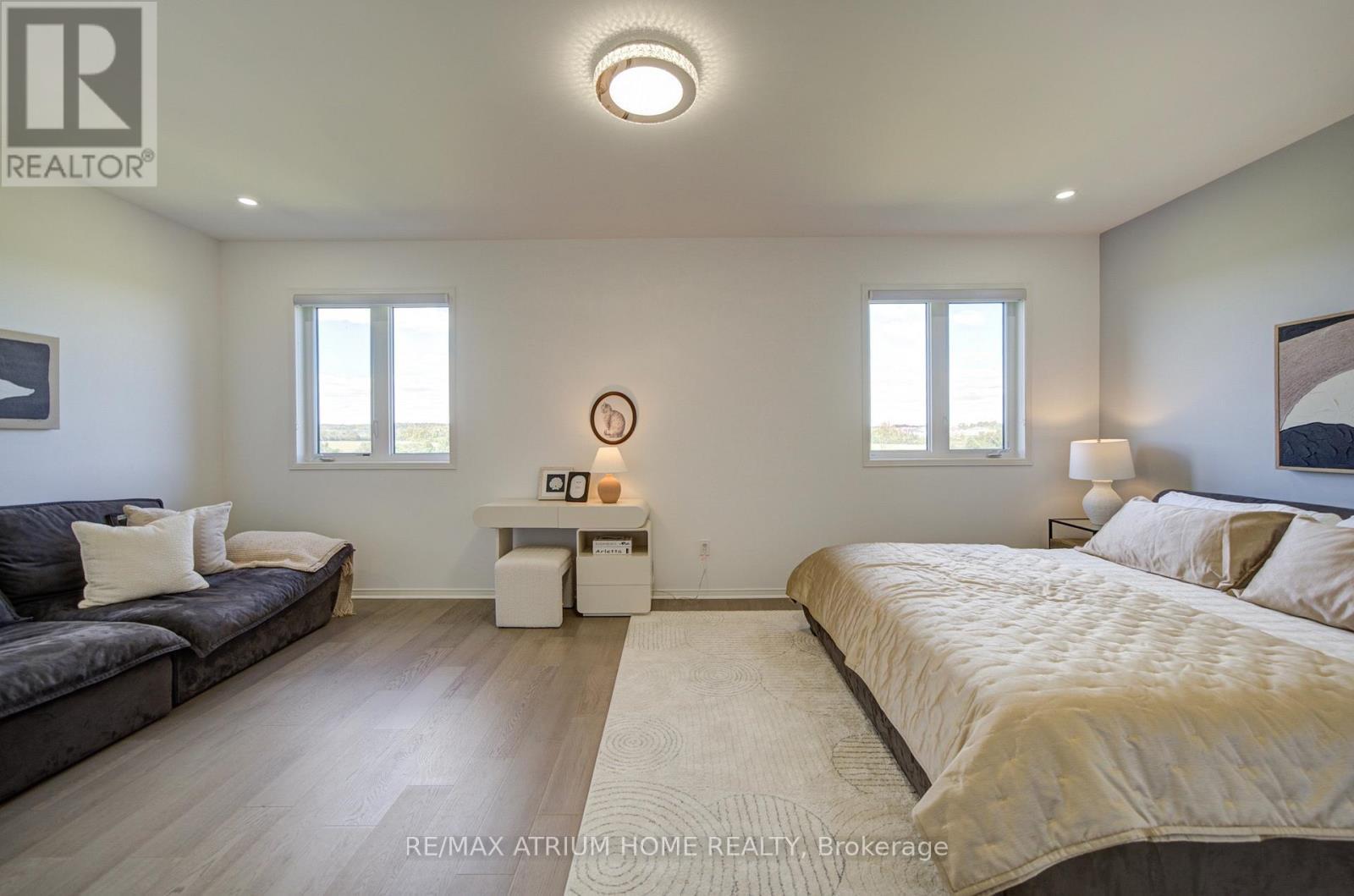 126 Hartney Drive, Richmond Hill, ON