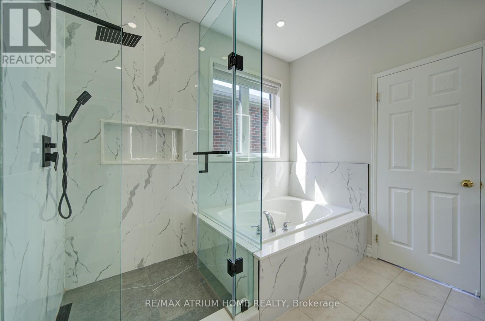 126 Hartney Drive, Richmond Hill, ON