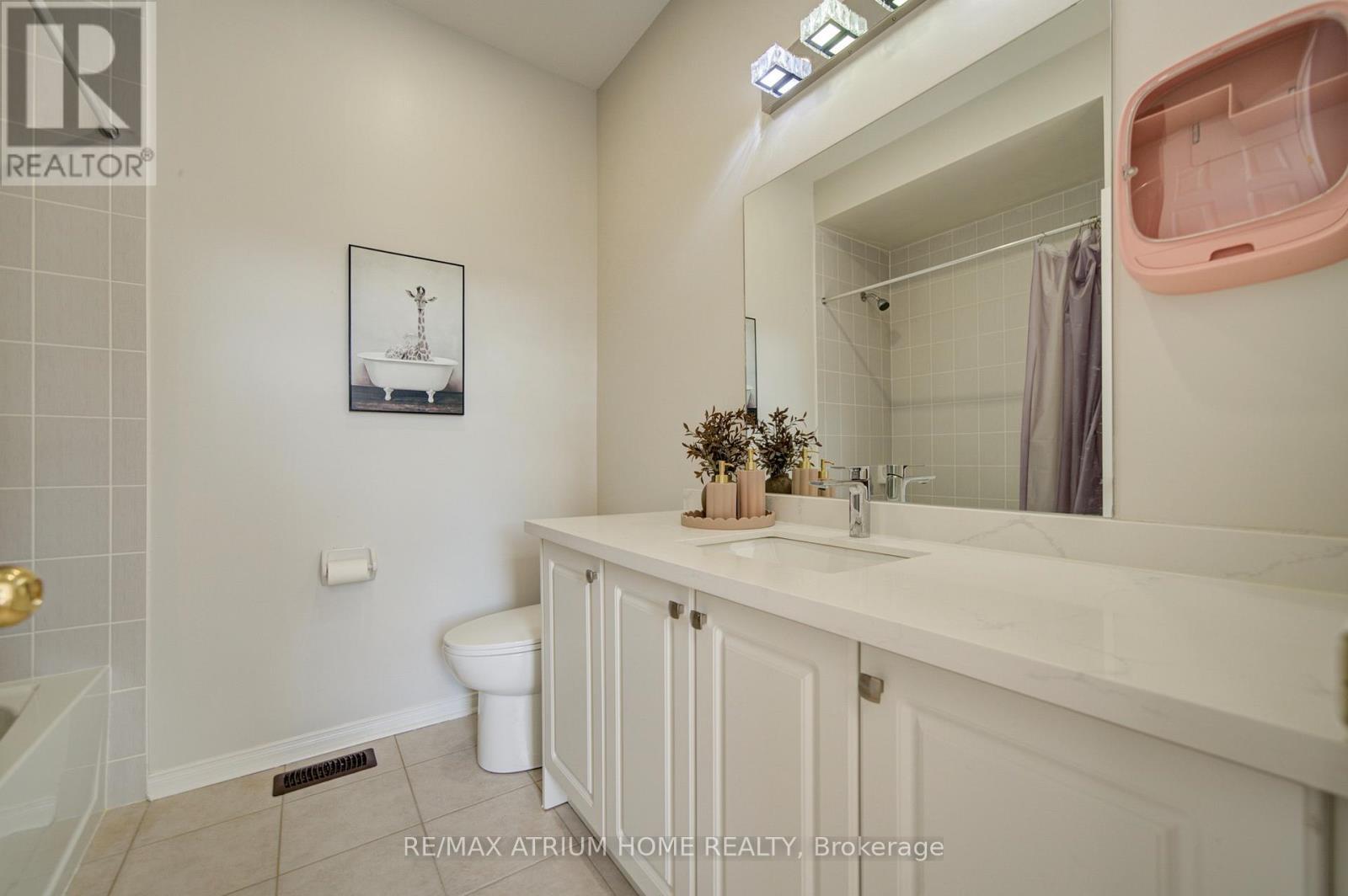 126 Hartney Drive, Richmond Hill, ON
