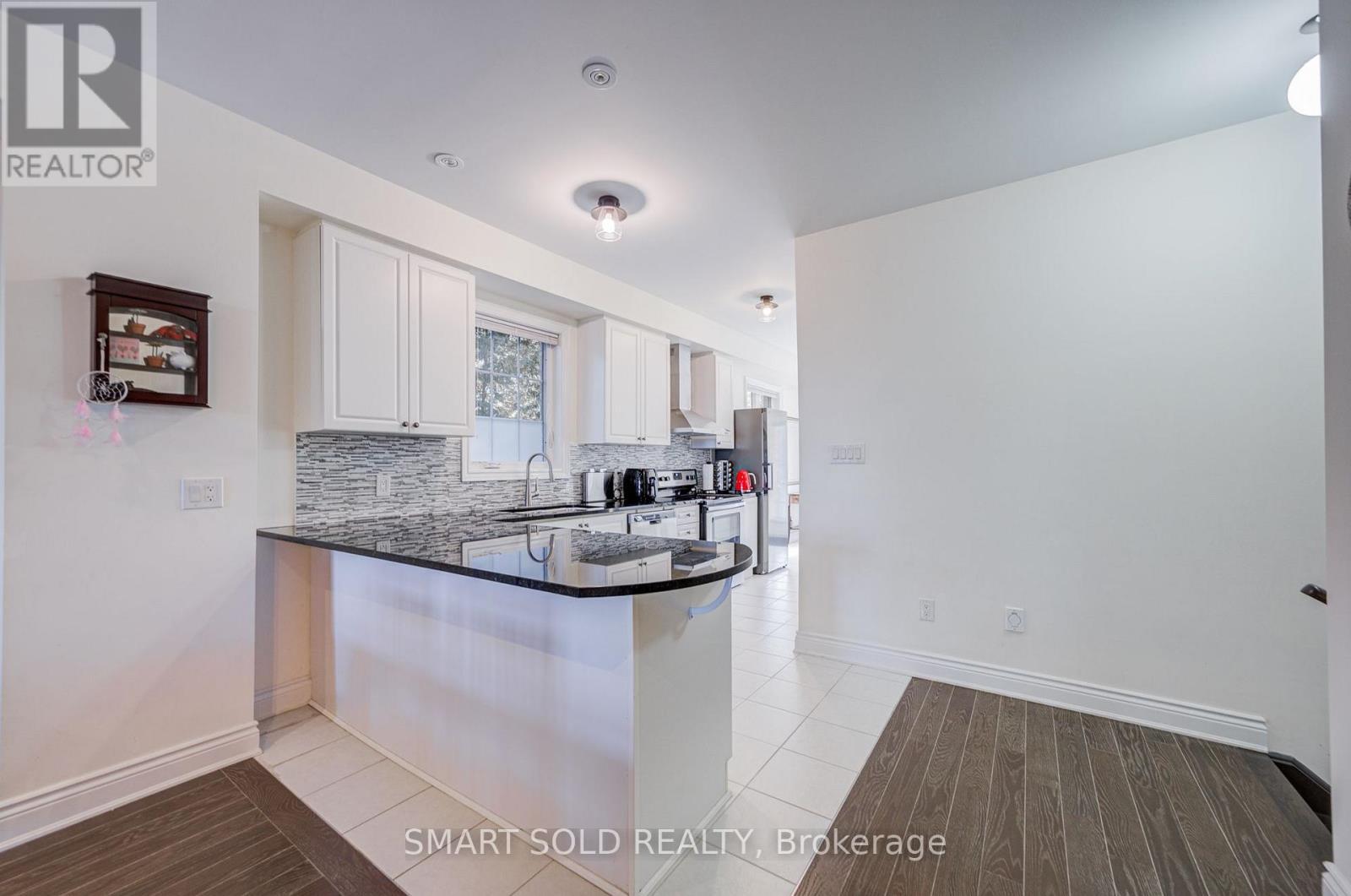 22 - 8777 Dufferin Street, Vaughan, ON