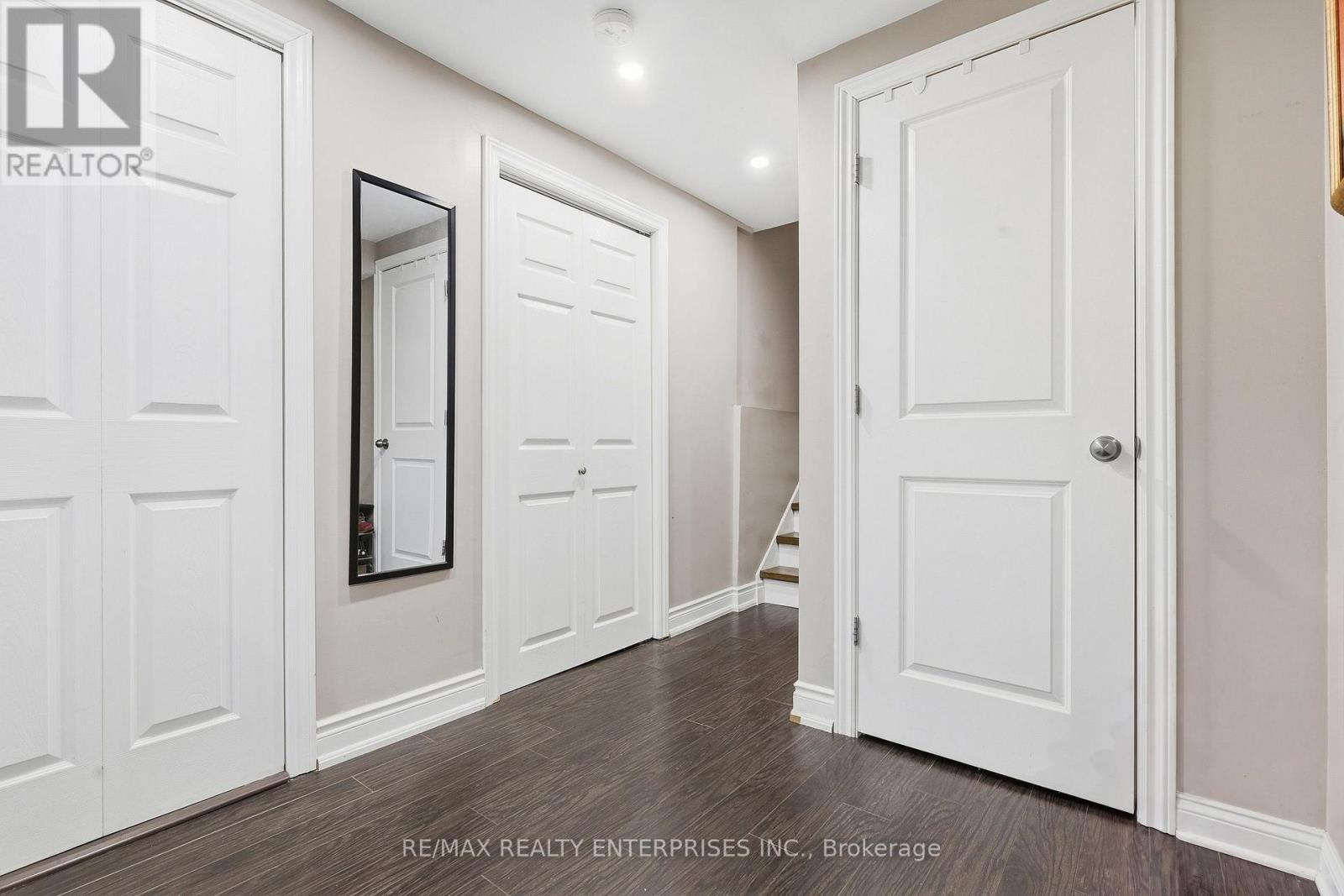 2506 Cobbinshaw Circle, Mississauga, ON