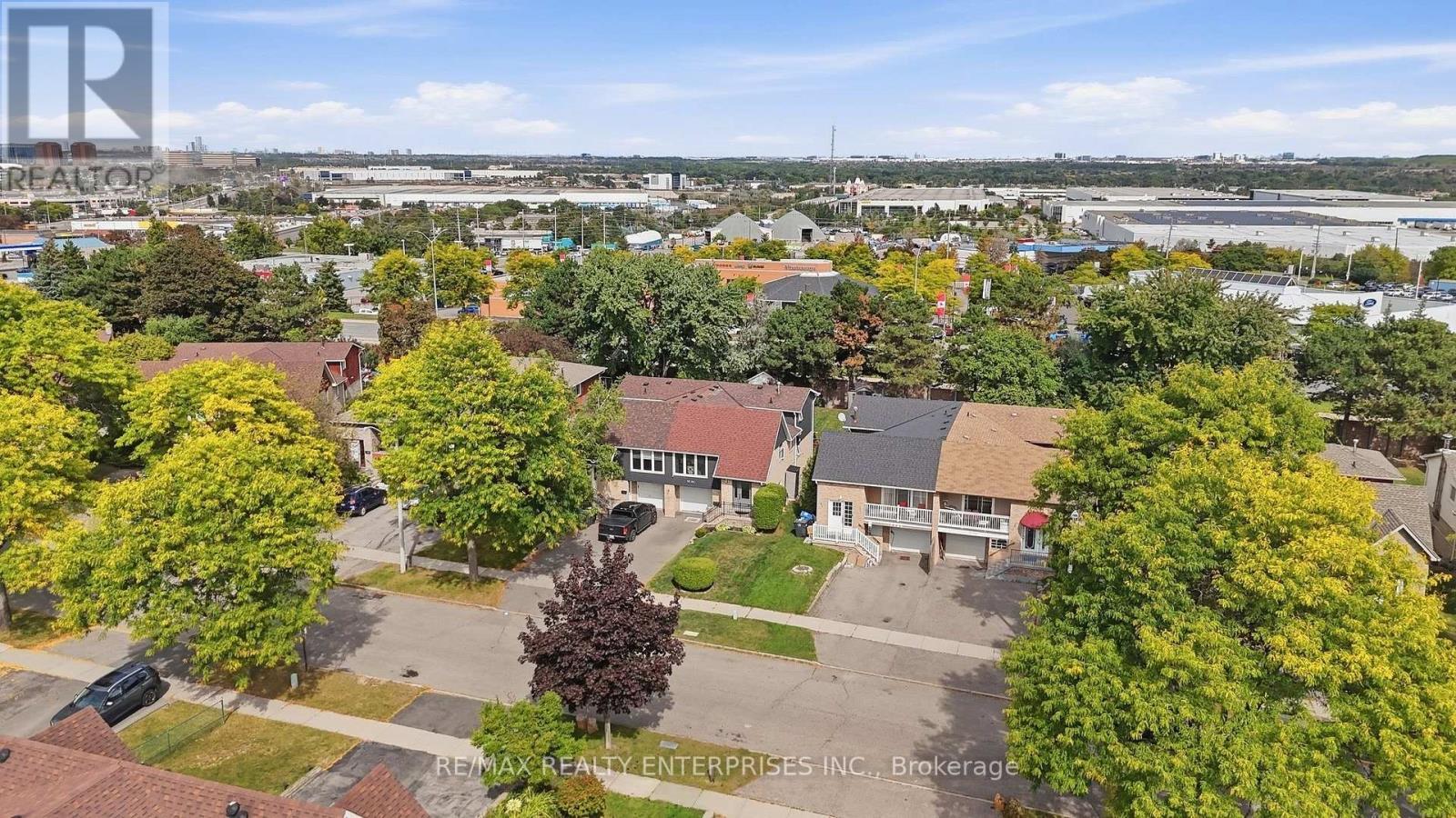 2506 Cobbinshaw Circle, Mississauga, ON