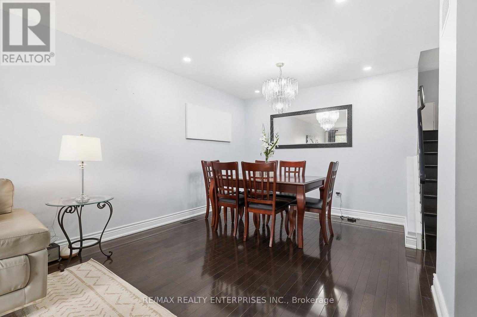 2506 Cobbinshaw Circle, Mississauga, ON