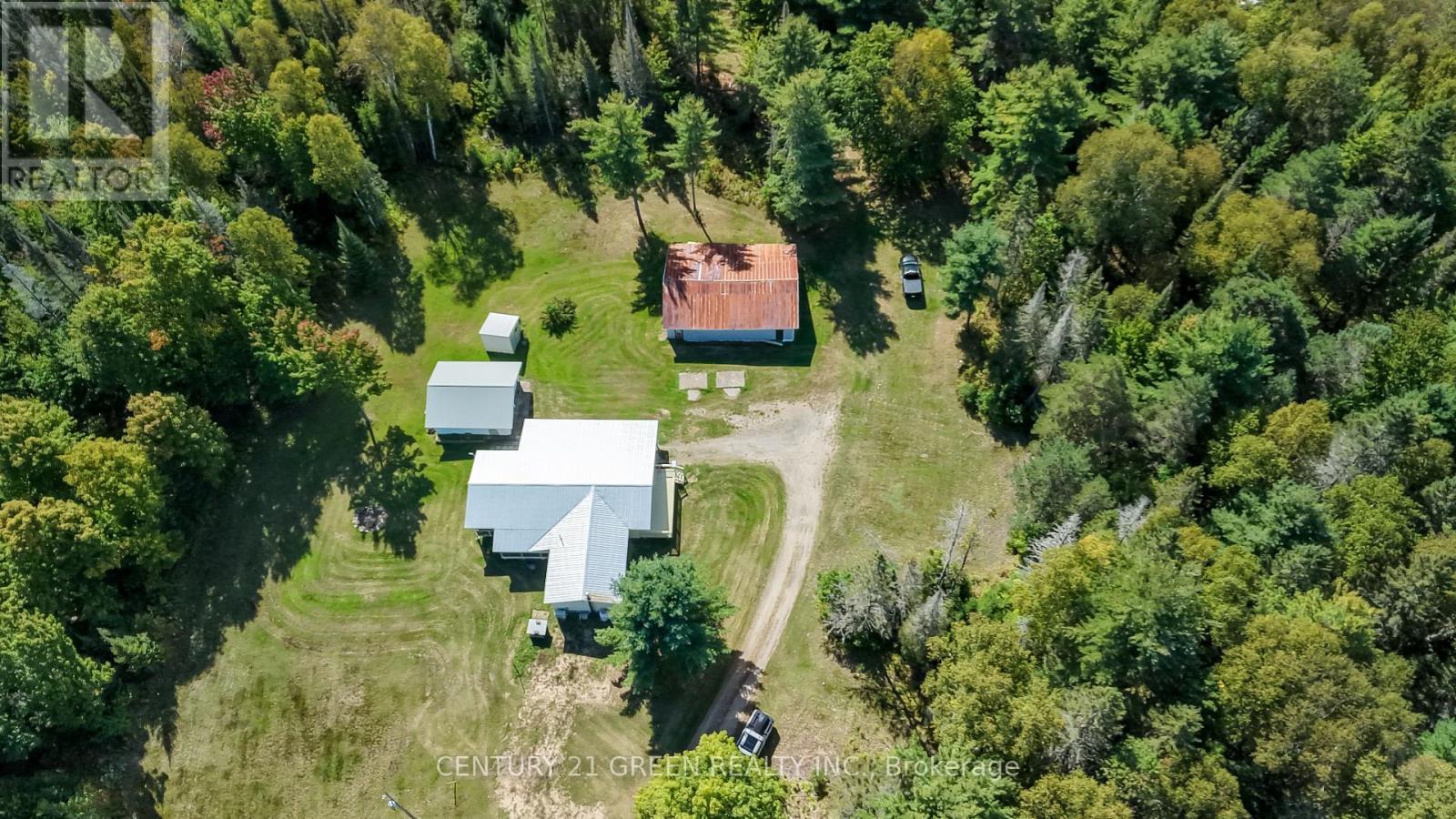 879 Lake Bernard Road S, Sundridge, ON