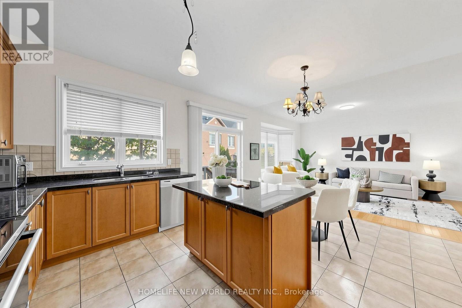 5 Rivington Avenue, Vaughan, ON
