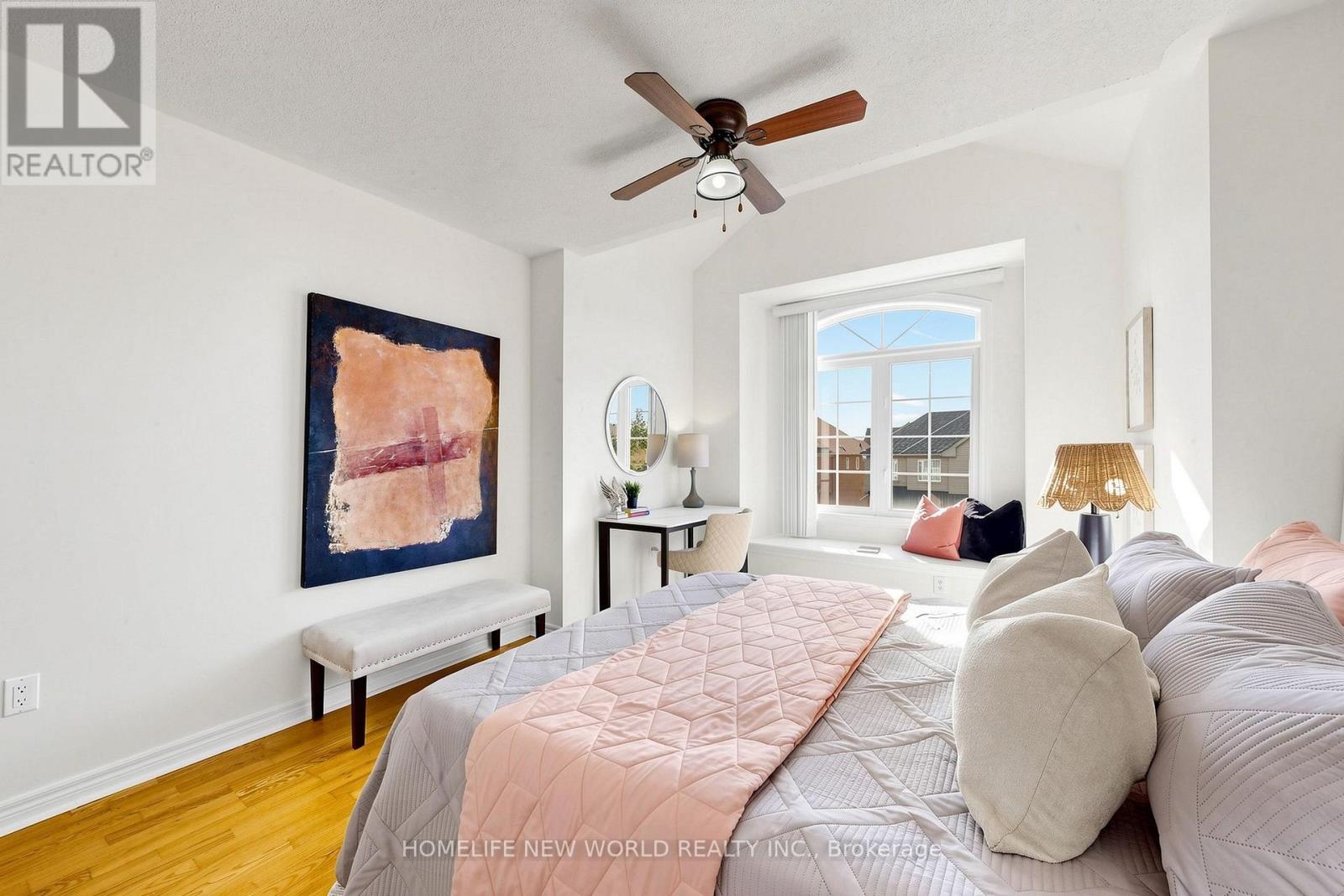 5 Rivington Avenue, Vaughan, ON