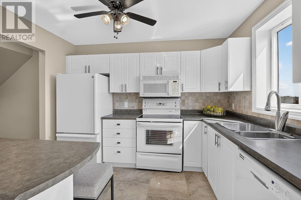 37 Timber Ridge Court, Greater Sudbury, ON
