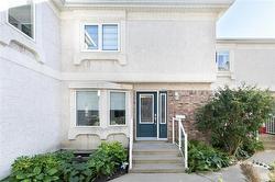 2-704 St Marys RD Winnipeg, MB R2M 0W5