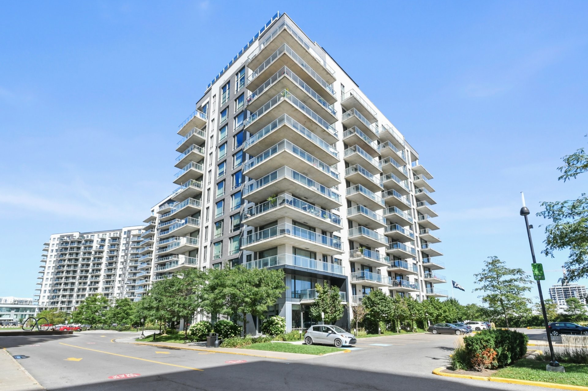 Façade - 608-3641 Av. Jean-Béraud, Laval (Chomedey), QC