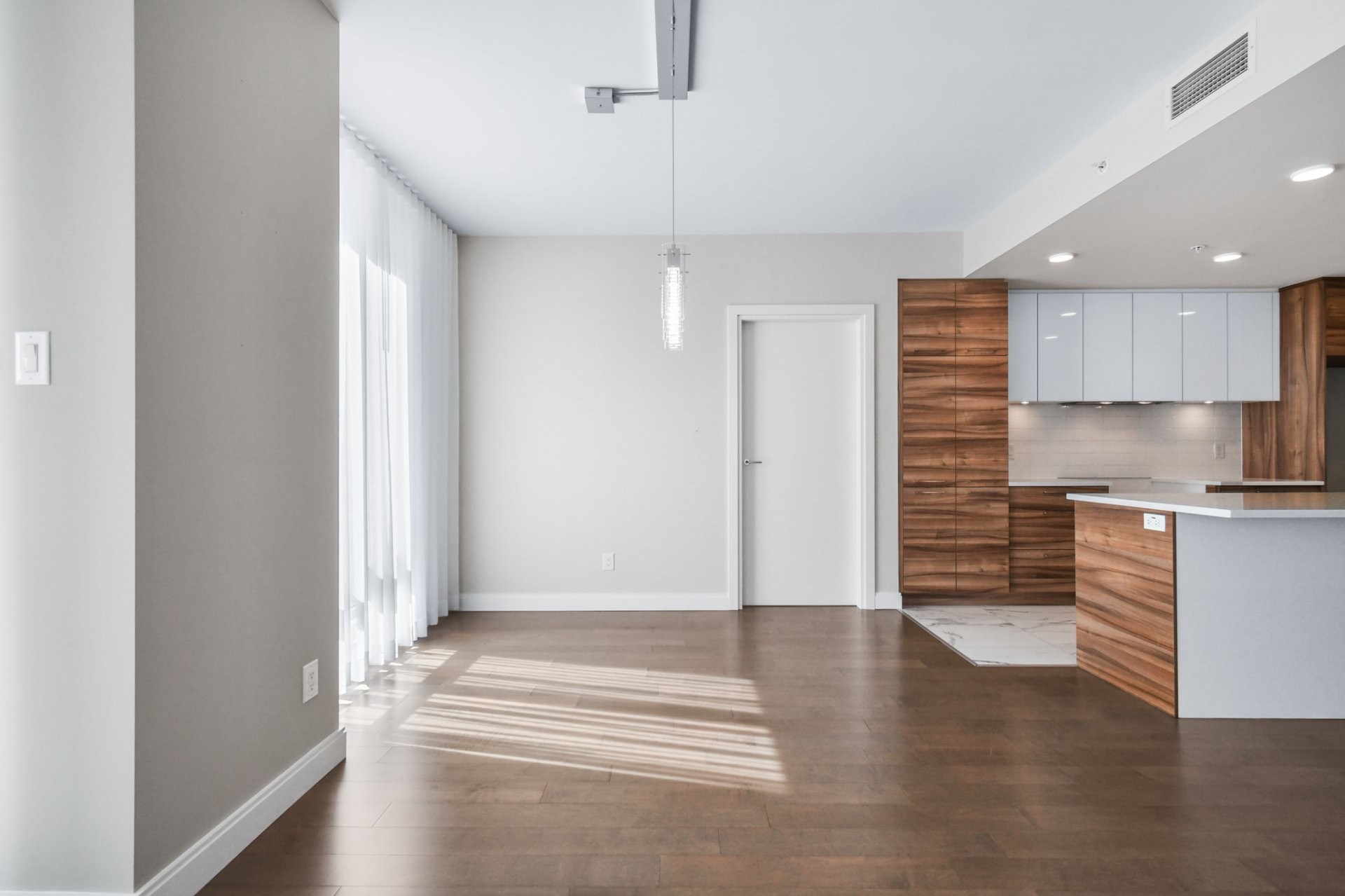 Salle à manger - 608-3641 Av. Jean-Béraud, Laval (Chomedey), QC