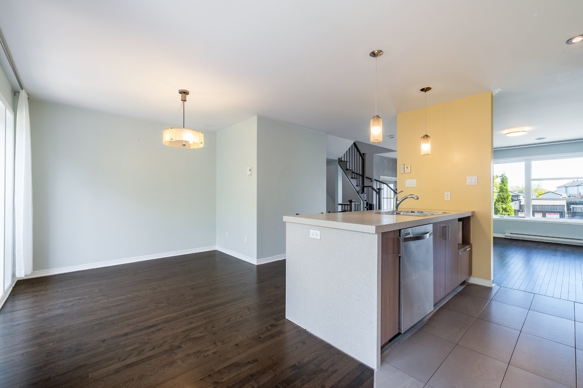 Dining Room - 114 Rue Rabelais, Saint-Constant, QC