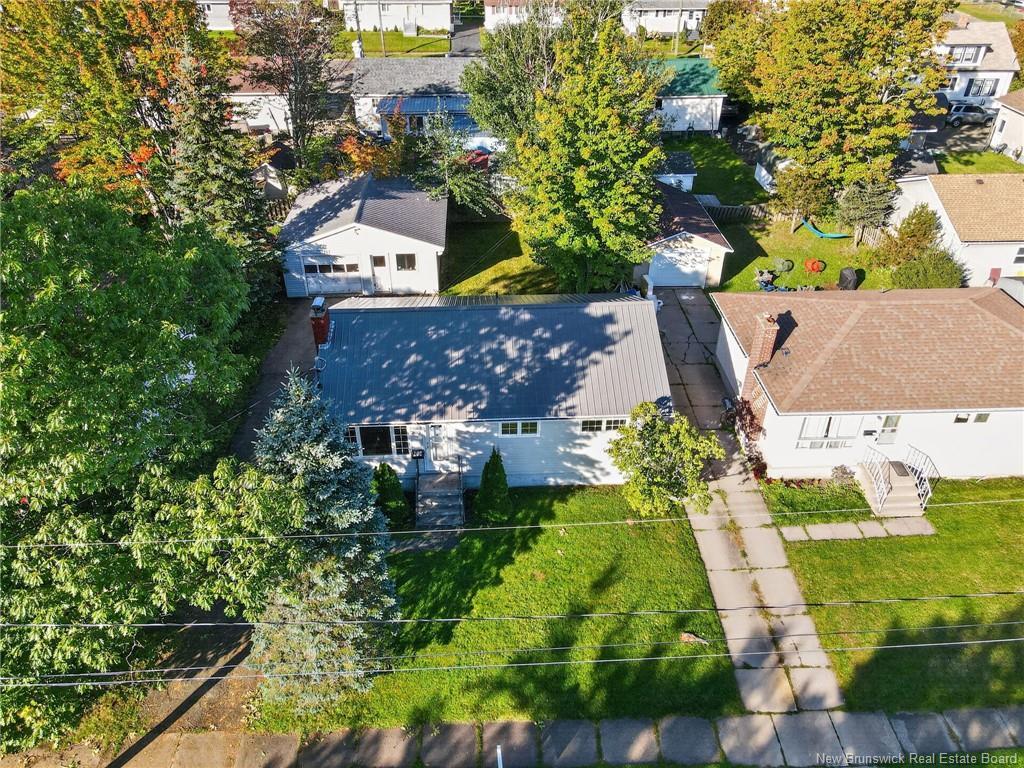 202 Mckenzie Ave, Moncton, NB