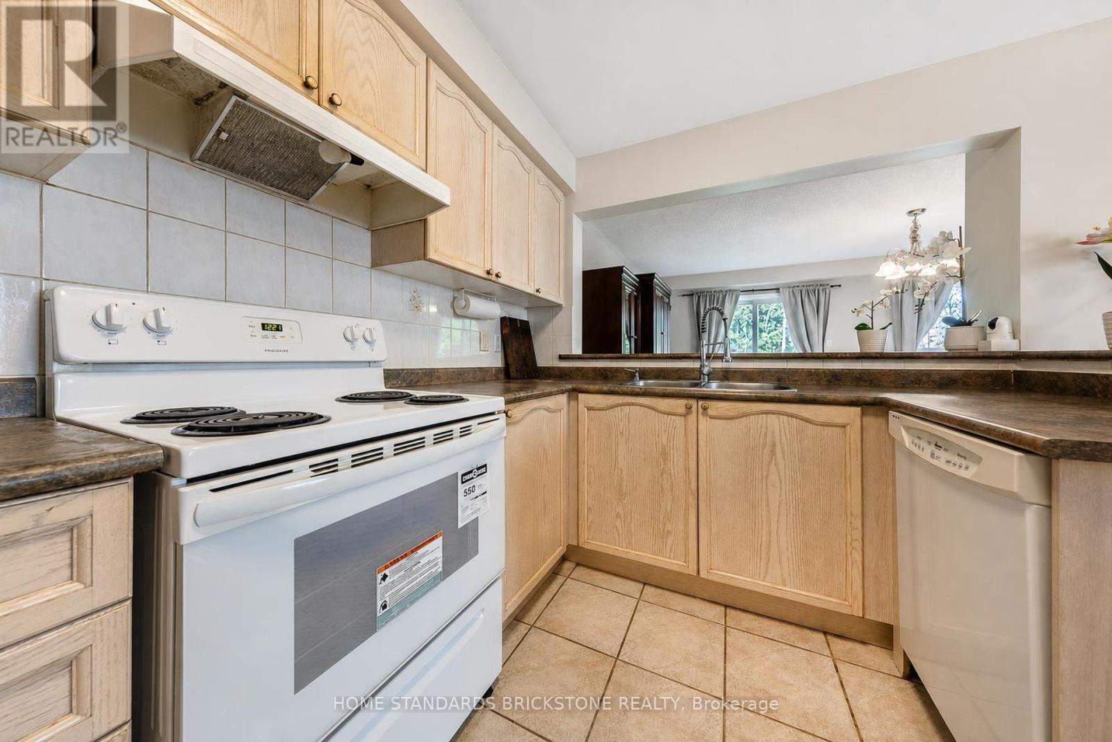 33 - 5230 Glen Erin Drive, Mississauga, ON