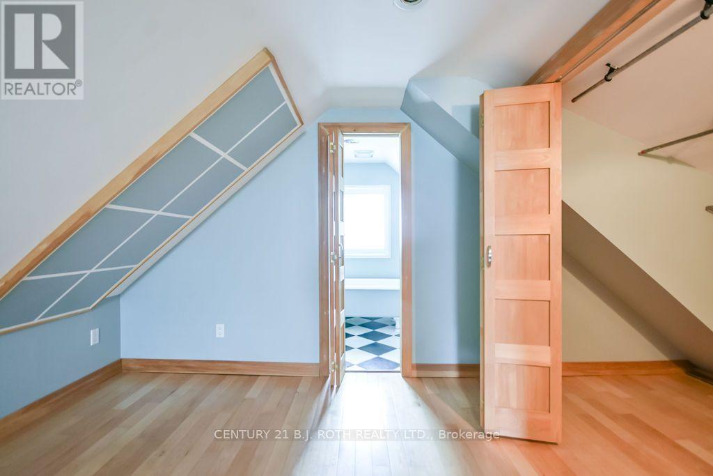 45 Grove Street W, Barrie, ON