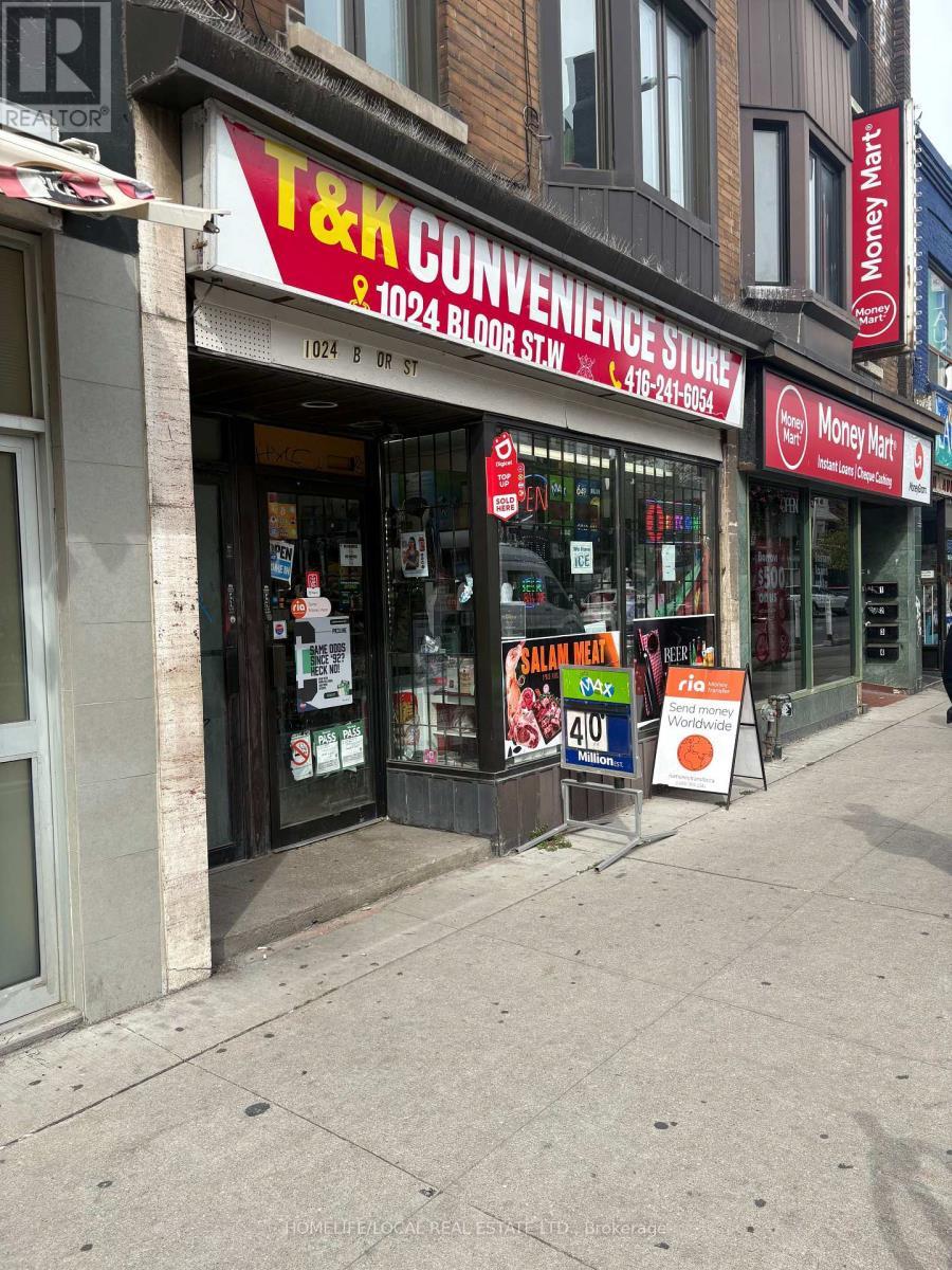 1024 Bloor Street W, Toronto, ON