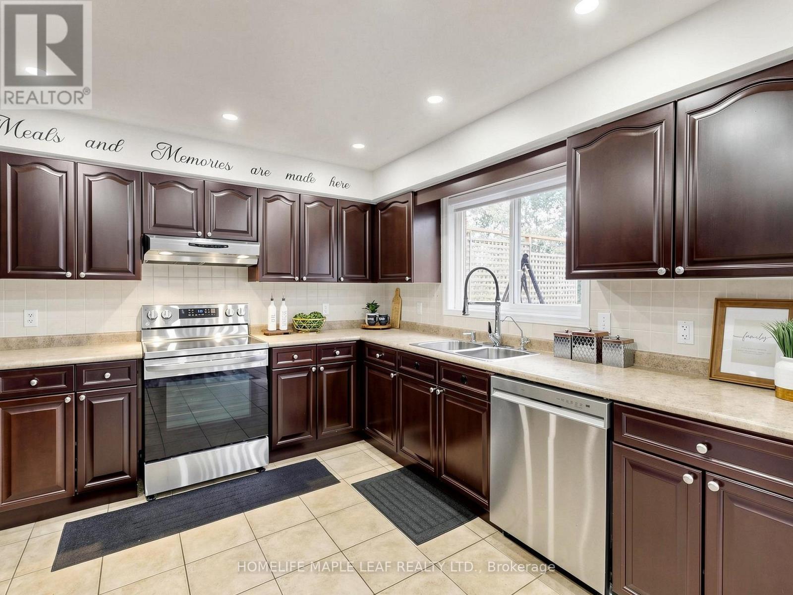 107 Green Bank Drive, Cambridge, ON