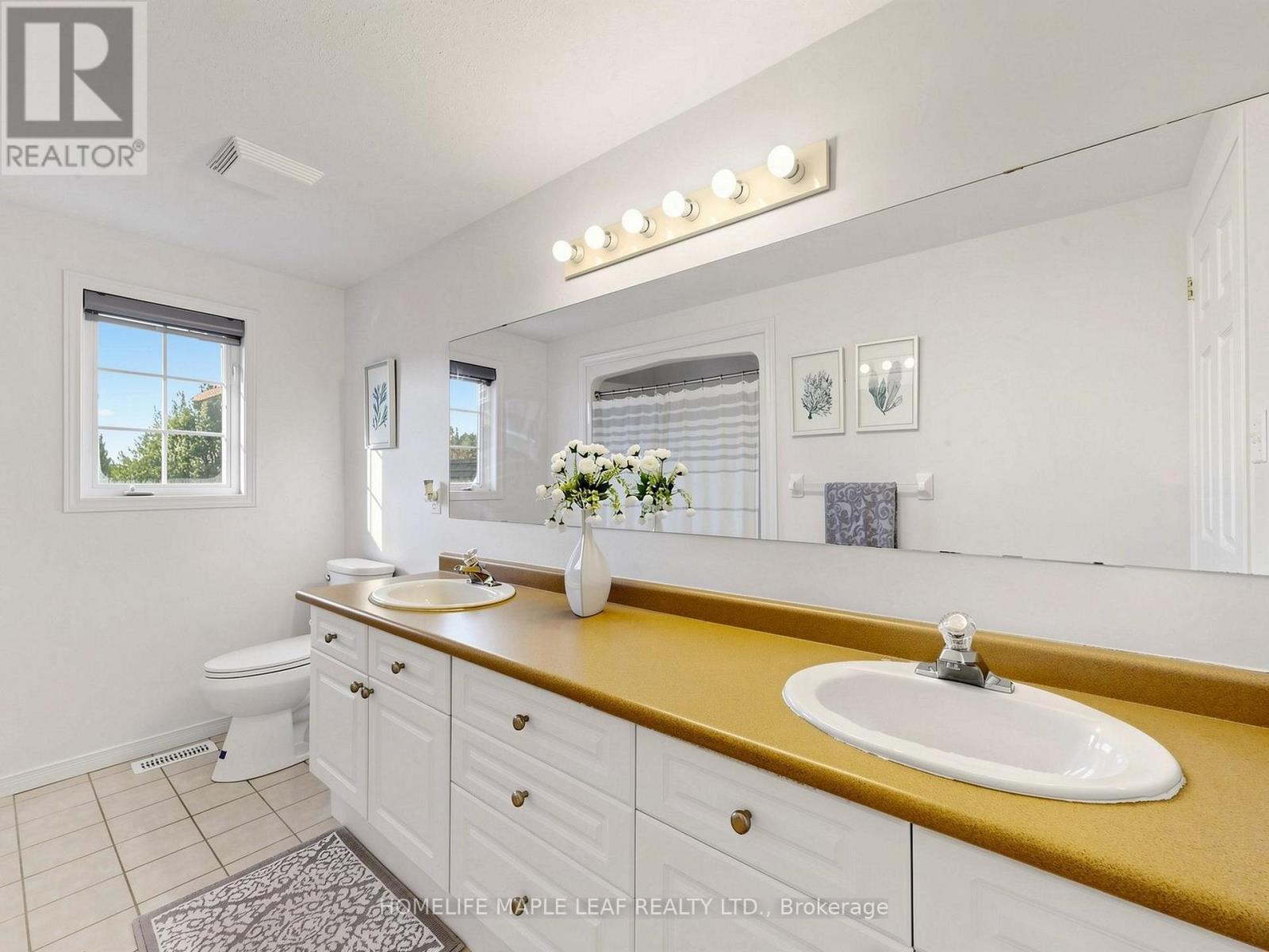 107 Green Bank Drive, Cambridge, ON