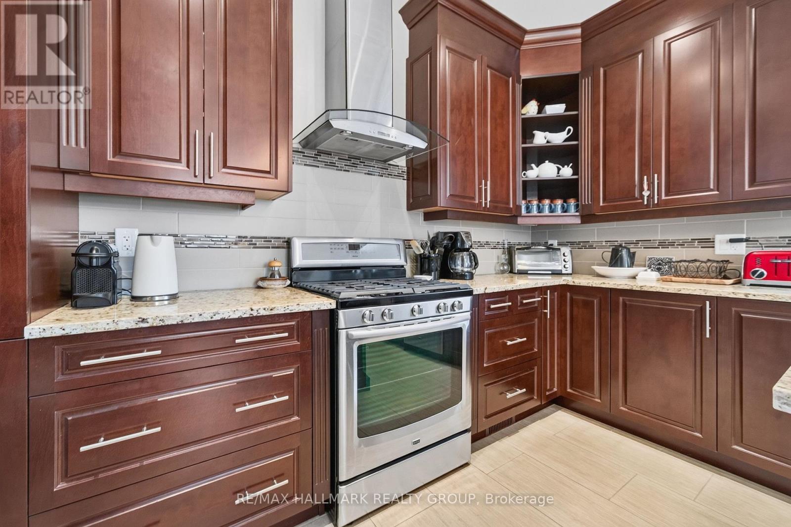 288 Selby Avenue, Ottawa, ON
