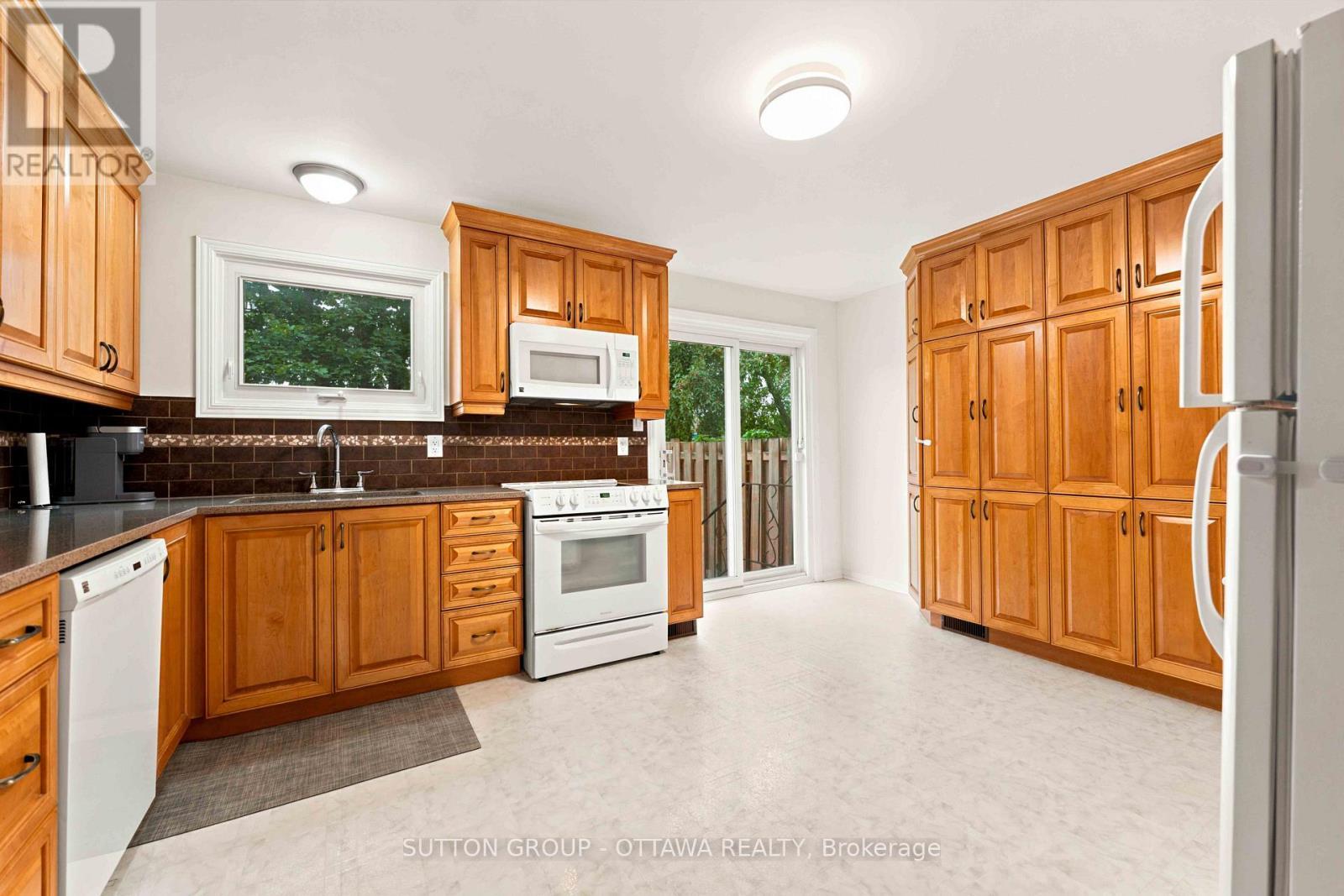 66 Fieldgate Drive, Ottawa, ON