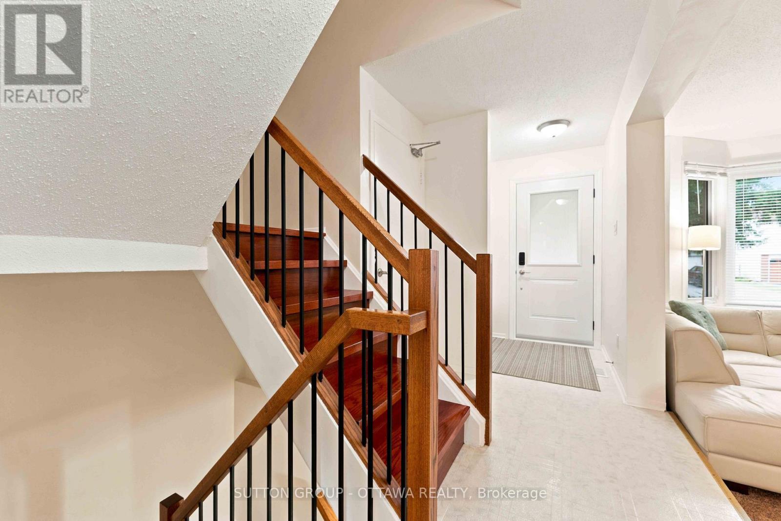 66 Fieldgate Drive, Ottawa, ON