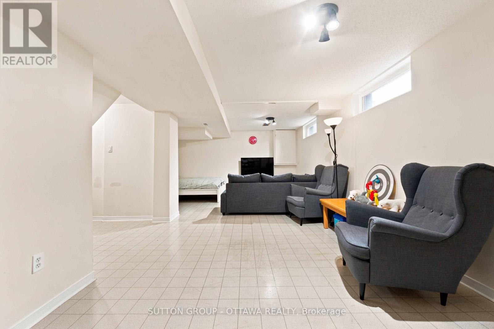66 Fieldgate Drive, Ottawa, ON