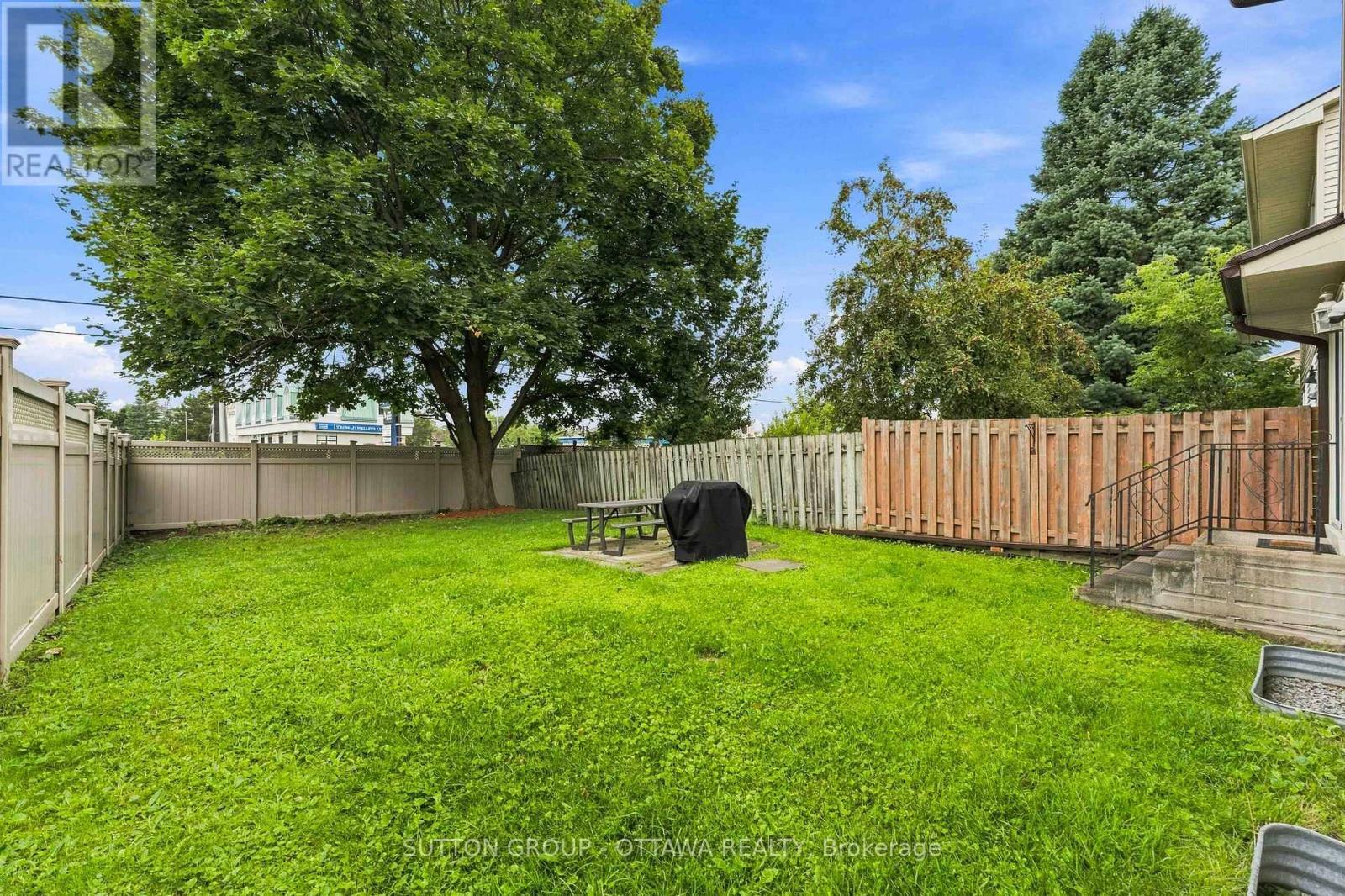 66 Fieldgate Drive, Ottawa, ON