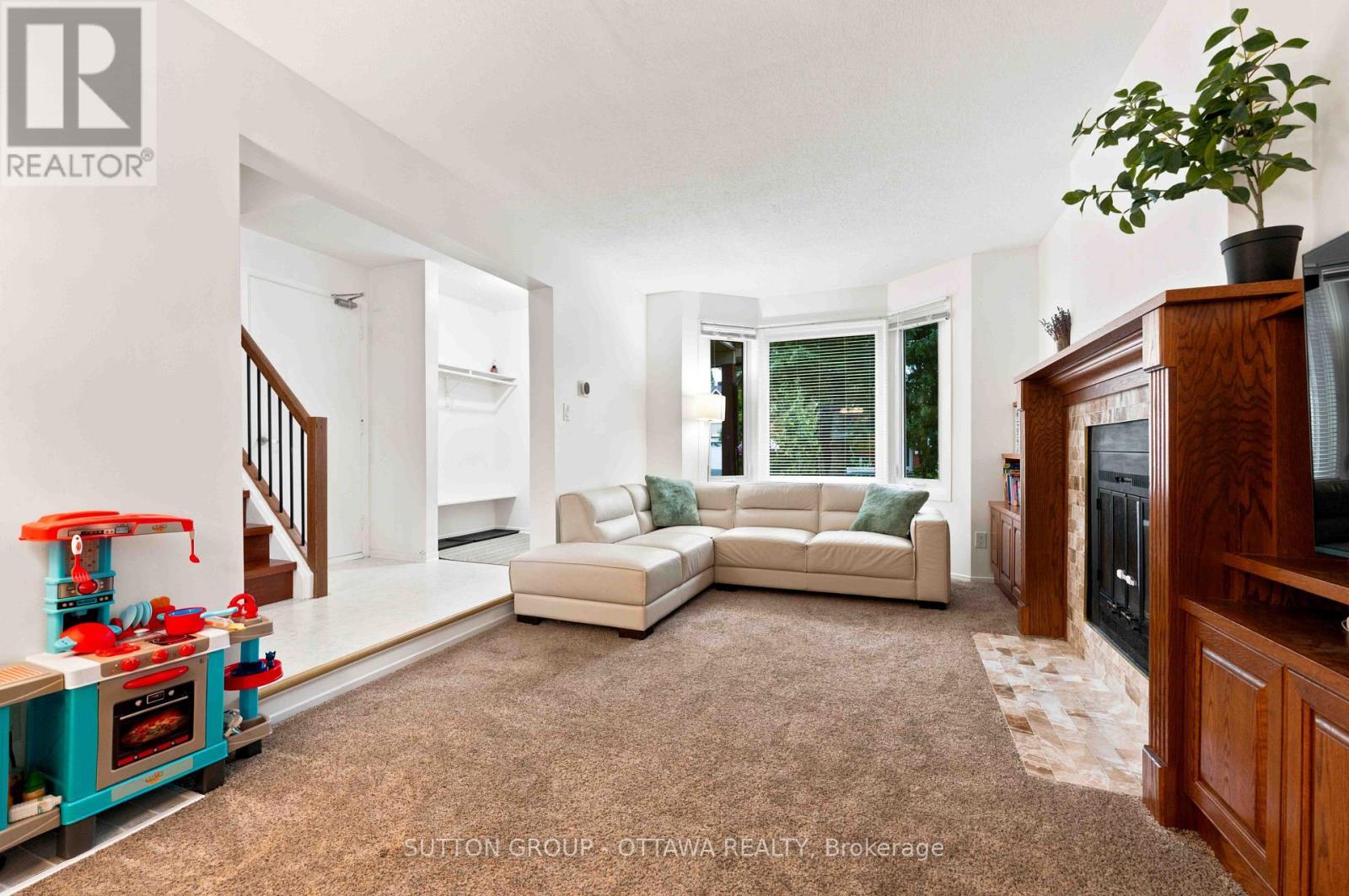 66 Fieldgate Drive, Ottawa, ON