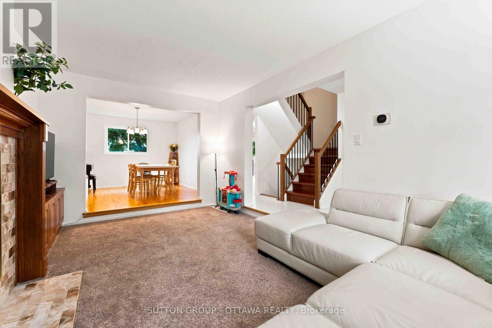 66 Fieldgate Drive, Ottawa, ON