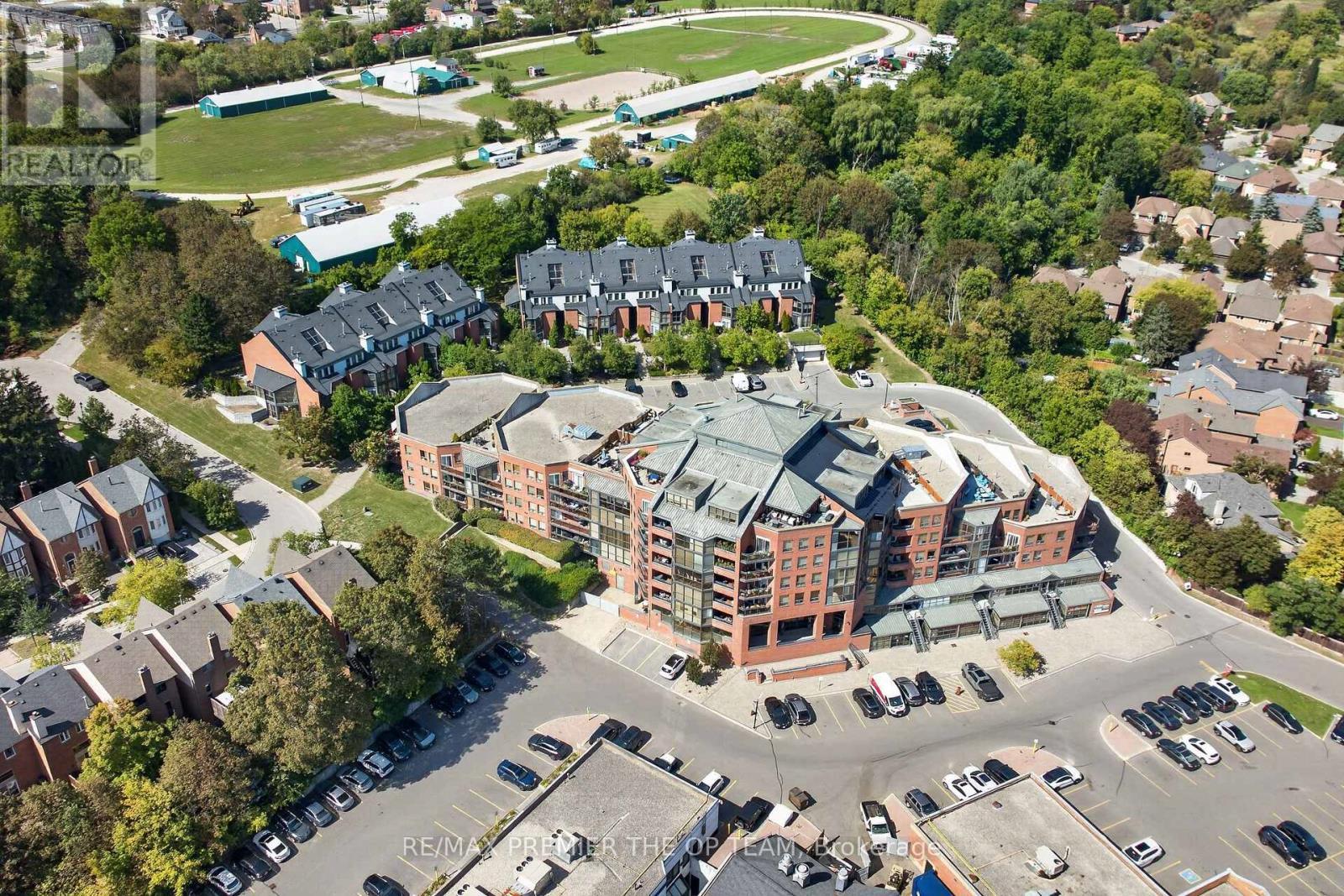 404 - 100 Arbors Lane, Vaughan, ON