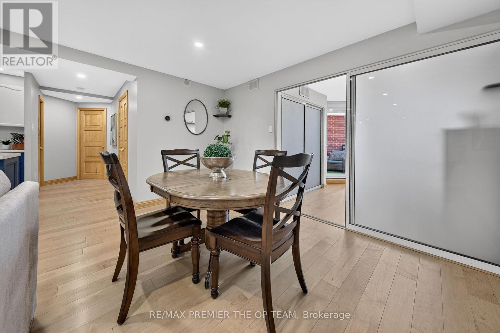 404 - 100 Arbors Lane, Vaughan, ON